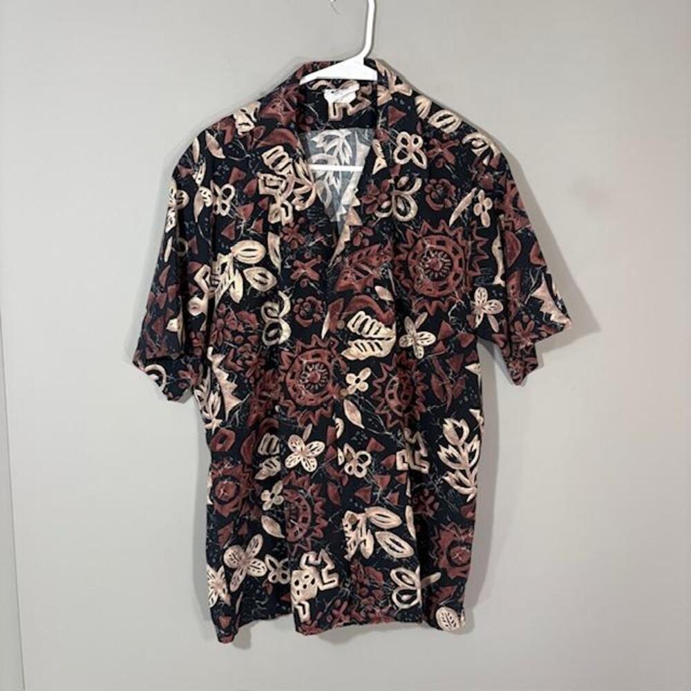 Hilo Hattie Shirt Mens Large Black Floral Hawaiian Short Sleeve Button Up Casual